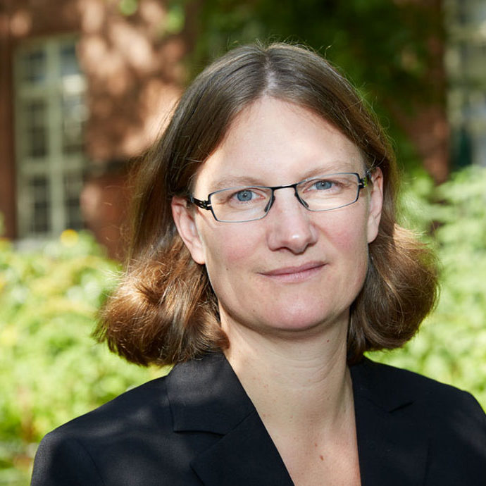 Tina Schneeweiss Tina Schneeweiss